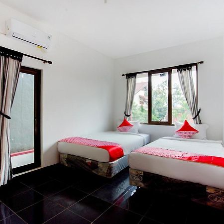 Oyo 3029 Diamond Cisitu Residence Syariah باندونج المظهر الخارجي الصورة