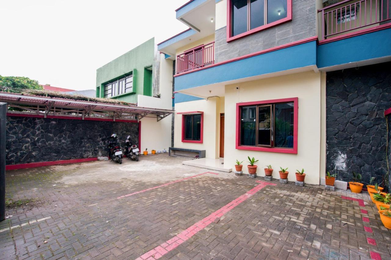 Oyo 3029 Diamond Cisitu Residence Syariah باندونج المظهر الخارجي الصورة